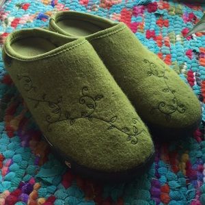 Keen Boiled Wool Slippers